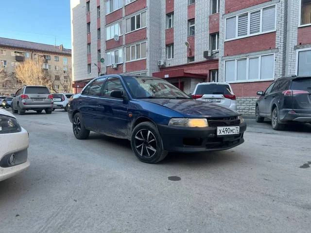 Продам Mitsubishi Lancer 8 1998г АКПП - Автобусы в Тюмень