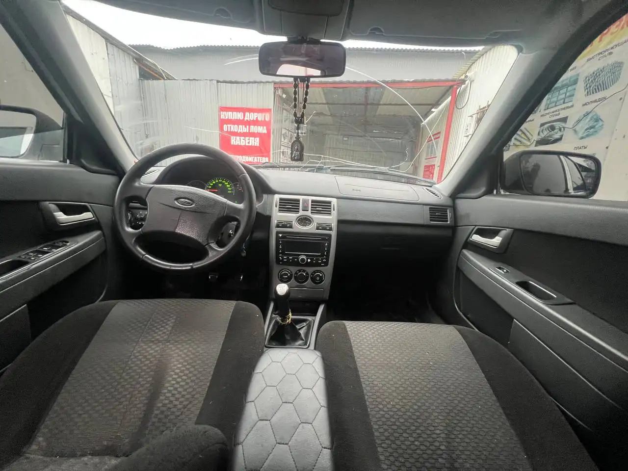 Продается Лада Приора 2012 года в люксовой комплектации - Легковые автомобили (Авто) в Тюмень