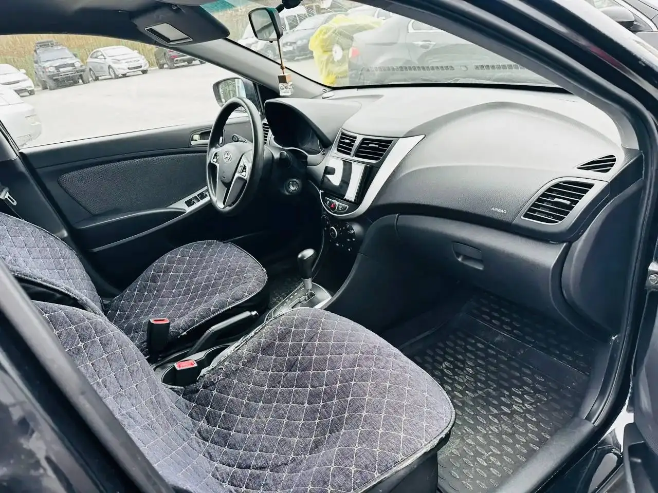 Hyundai Solaris 2011 года с АКПП, 1.6 л, 3 владельца - Легковые автомобили (Авто) в Тюмень