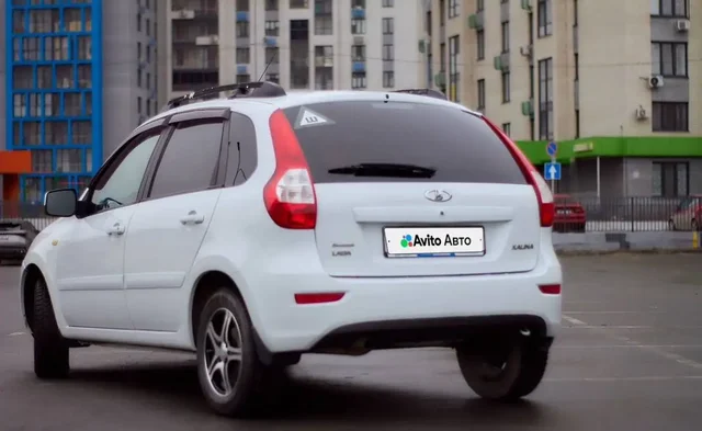 LADA Kalina 1.6 AT 2013 года с пробегом 115 000 км - BMW в Тюмень
