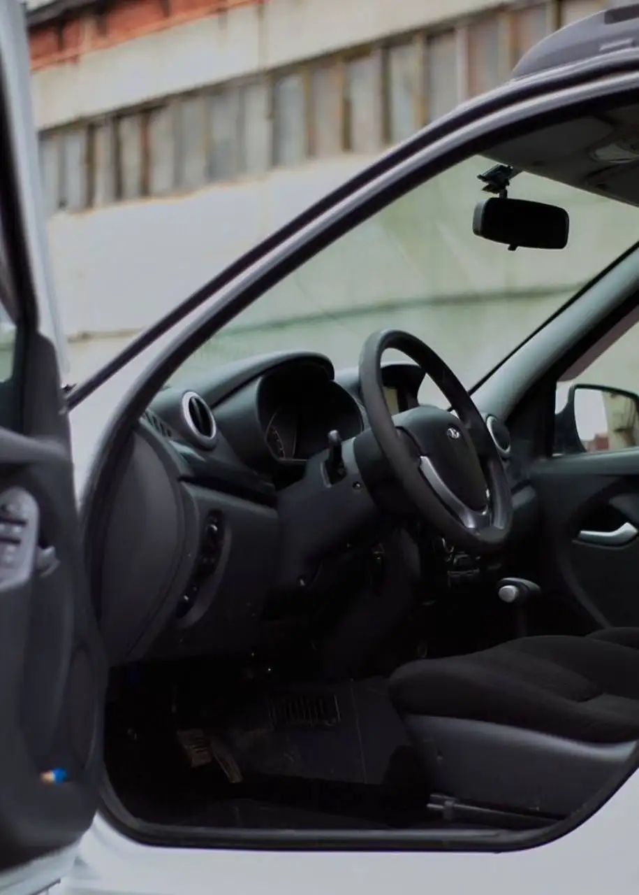 LADA Kalina 1.6 AT 2013 года с пробегом 115 000 км - Авто в Тюмень