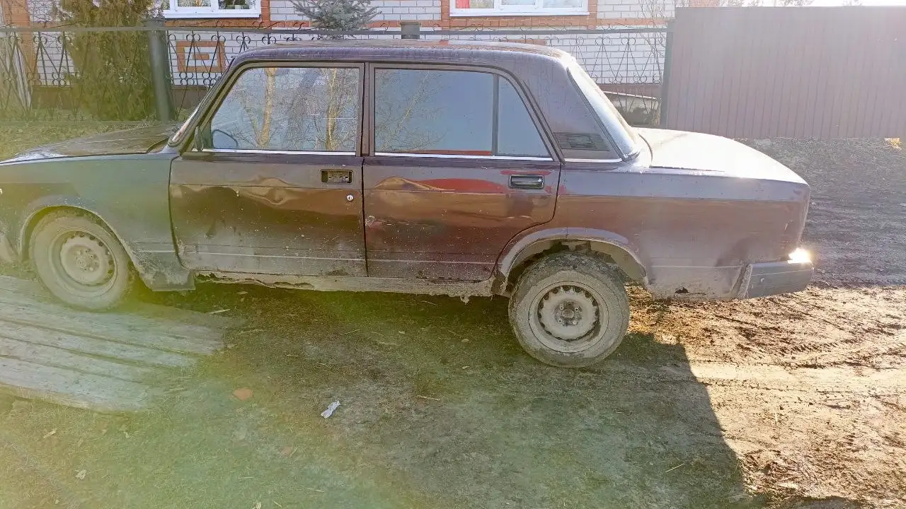 Продам ВАЗ 2107 с рулевой рейкой и кузовными косяками - Легковые автомобили (Авто) в Ярково