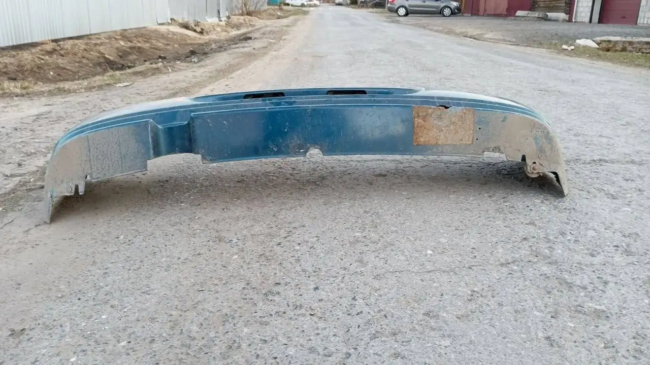 Задний бампер ВАЗ 2110-11-12 - Автозапчасти (Запчасти) в Тюмень