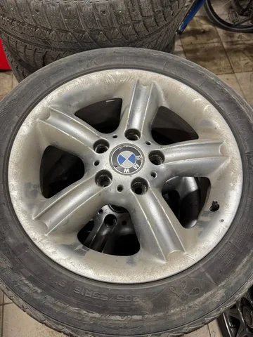 Диски BMW 55 стиль с летней резиной 205/55 R16 - Аудио в Тюмень
