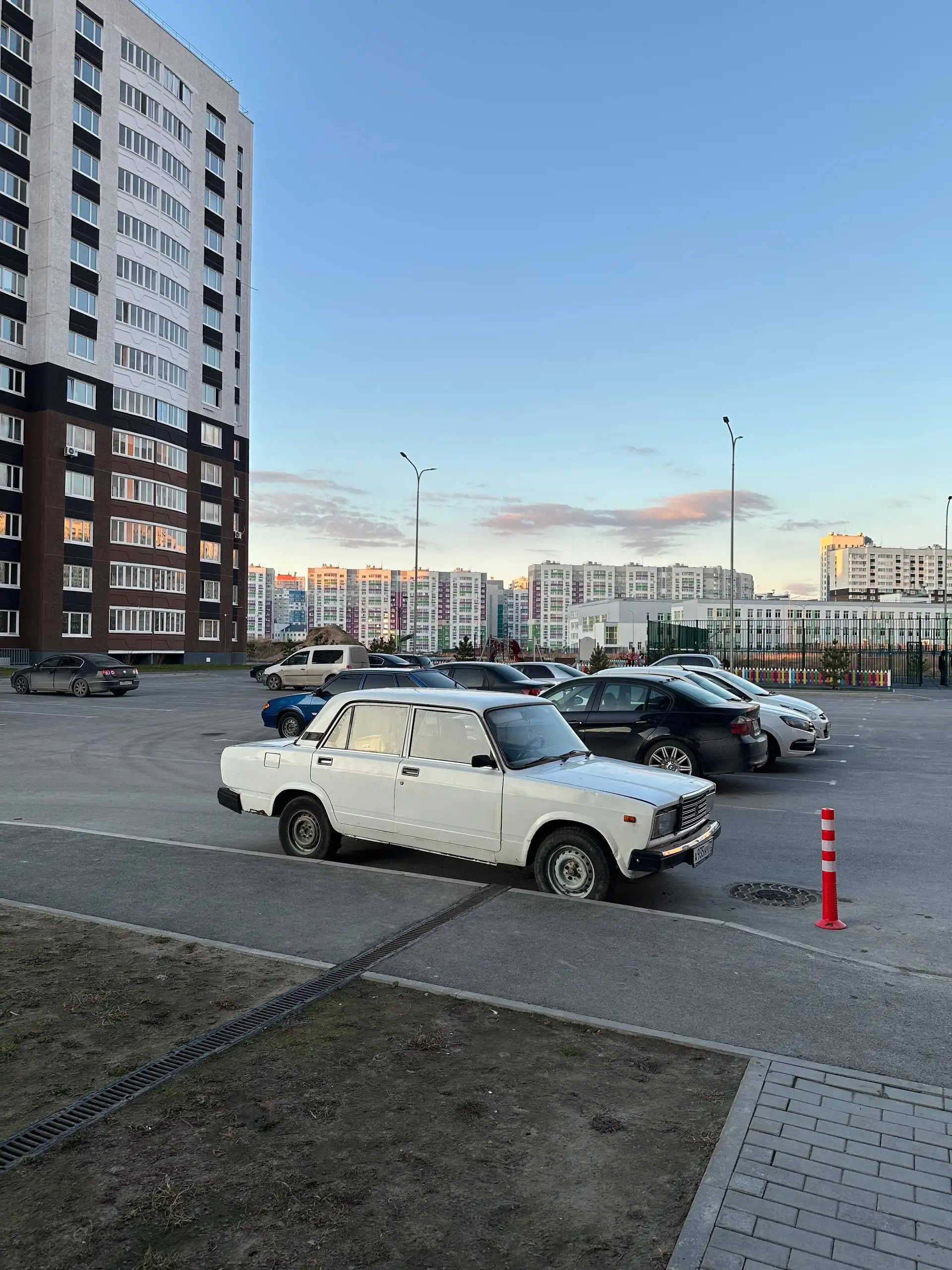 ВАЗ 2107 2004 года с карбюратором - Легковые автомобили (Авто) в Тюмень