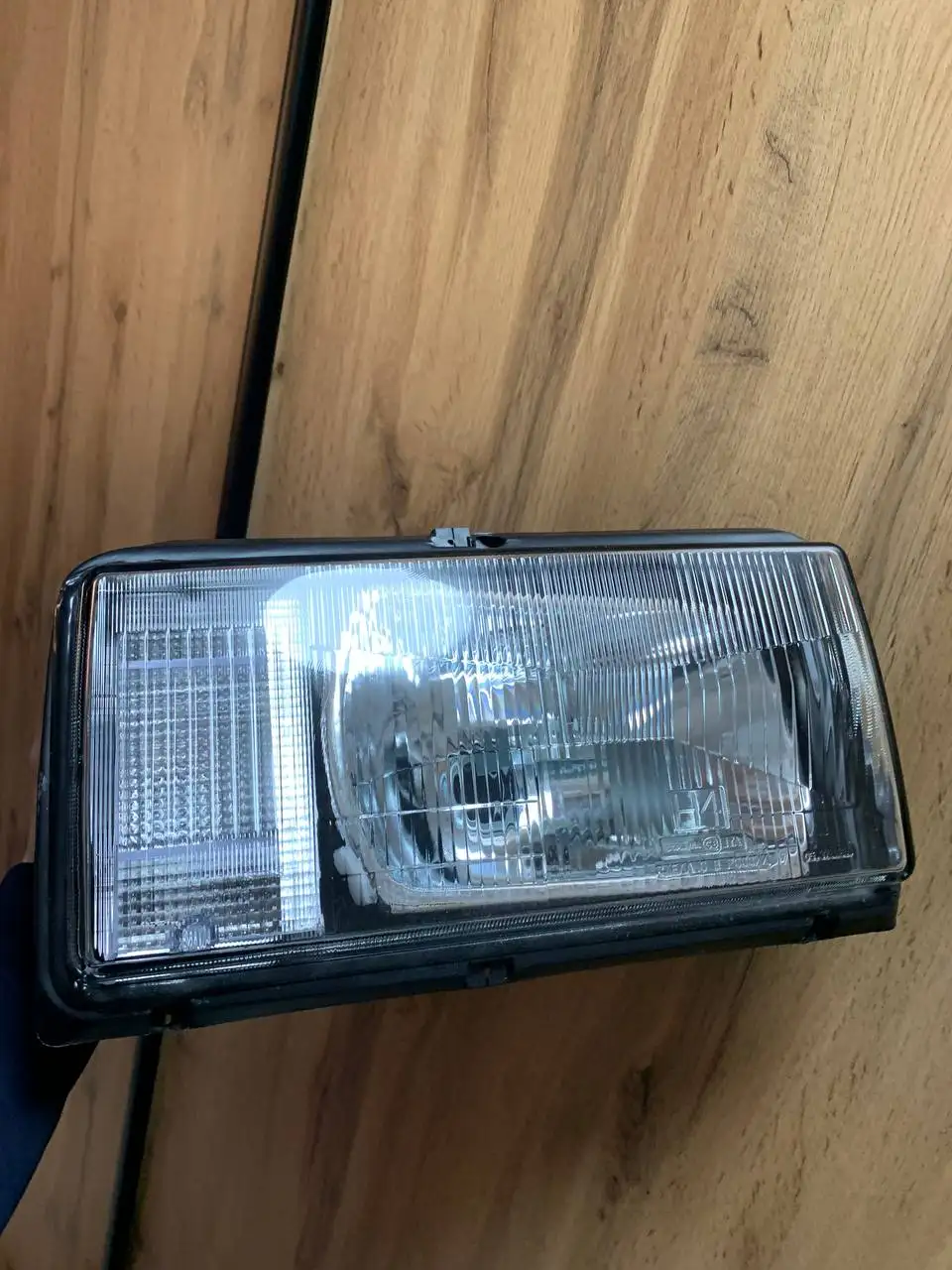 Продажа колес в сборе и правой фары - Запчасти в Тюмень