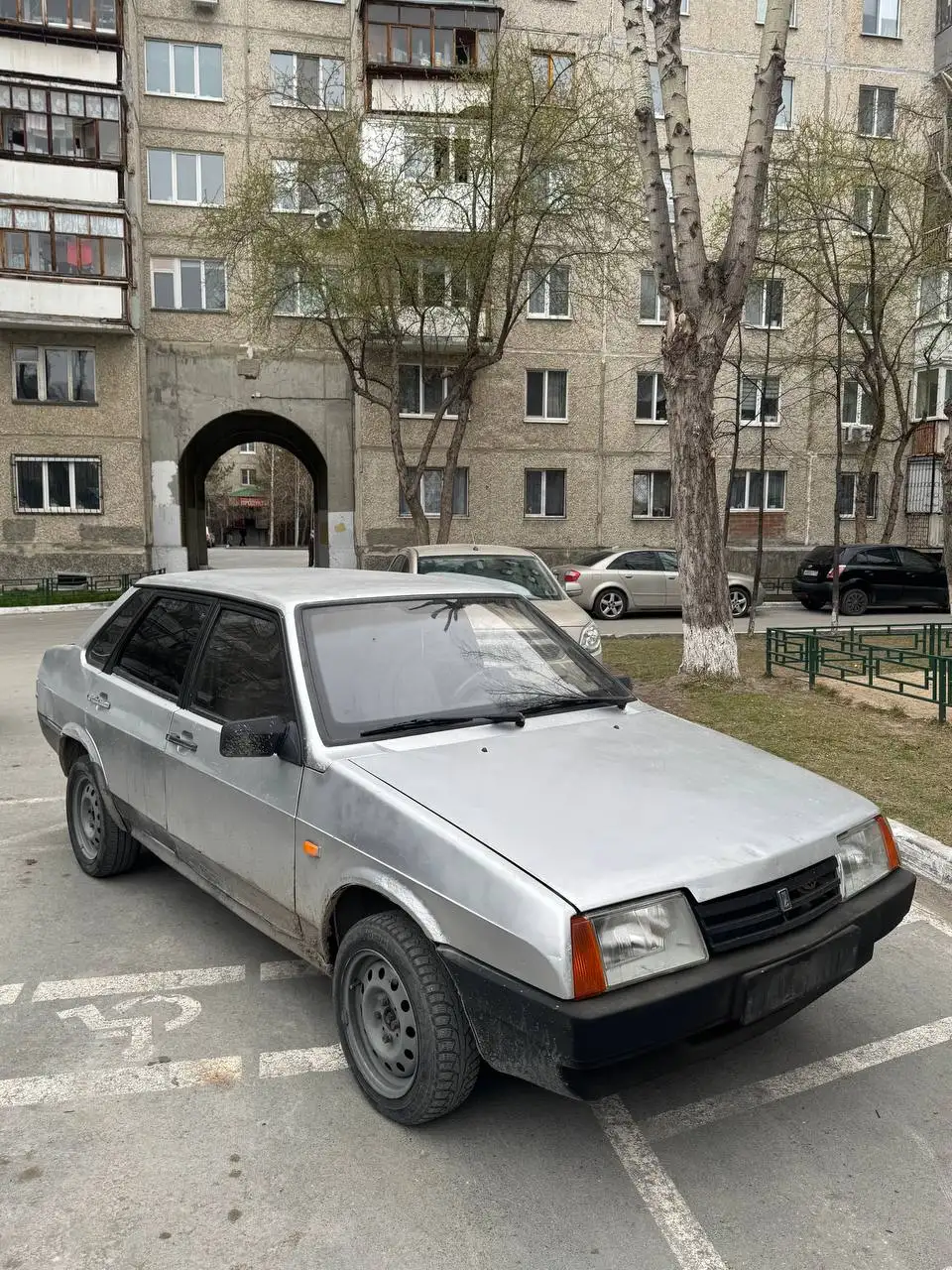 Продам ВАЗ 21099 2004 года люксовая комплектация - Легковые автомобили (Авто) в Тюмень