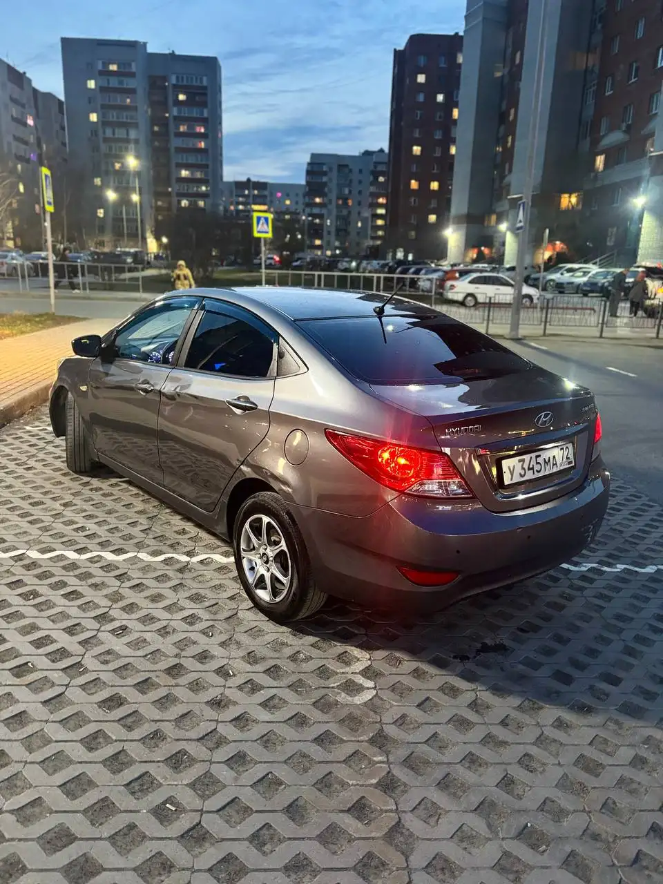 Продам Hyundai Solaris 2011 года - Авто в Тюмень