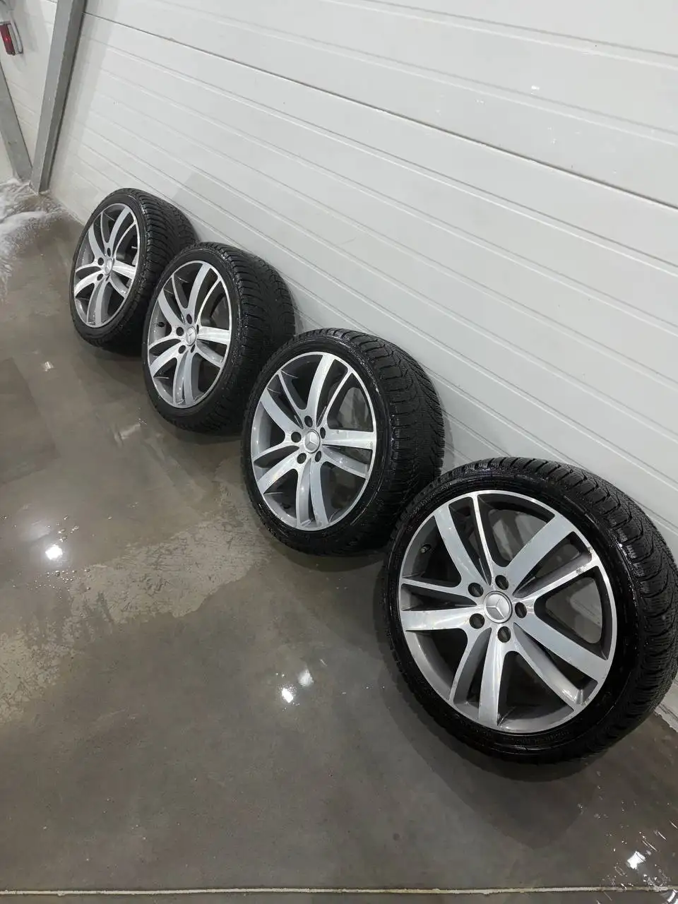 Диски REPLAY A47 R18 + резина TRIANGLE SNOWLINE 235/40R18 - Диски и шины (Авто) в Тюмень