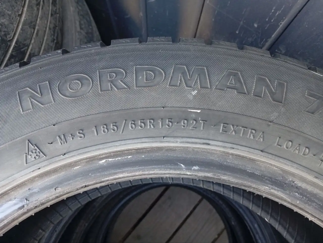 Продам 185/65R15 - Шины и диски (Запчасти) в Тюмень
