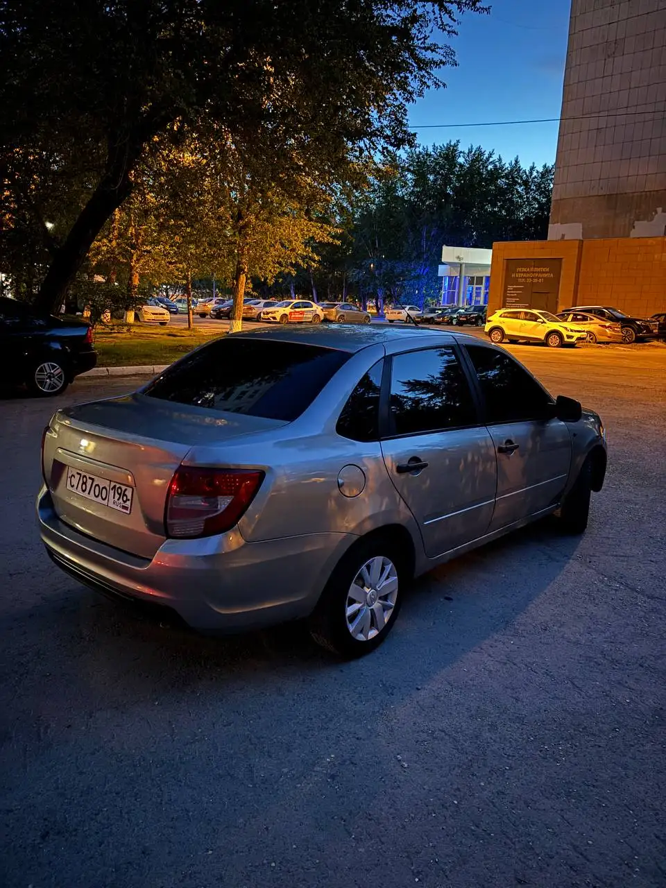 Lada Granta 2019 - Авто в Тюмень