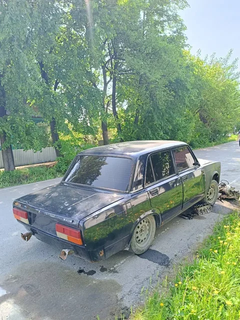 Эвакуатор 2011 года без ДВС и КПП - Авто в Тюмень