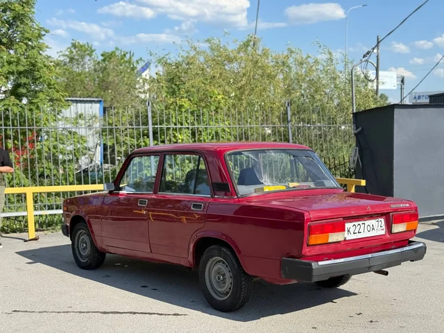 Грузовой автомобиль БХ72 - Автозапчасти и аксессуары в Тюмень