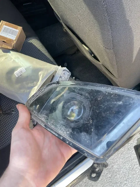 Продам автозапчасти: LED, резина, руль, зеркала - Автозапчасти в Тюмень