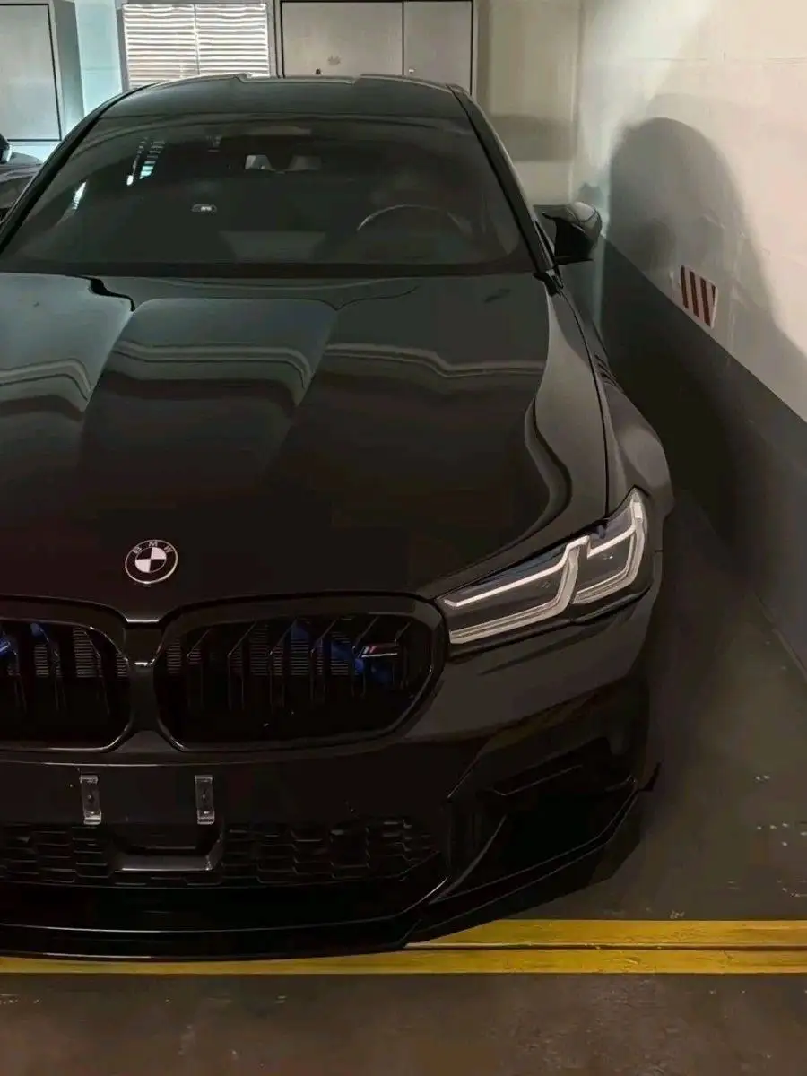 Куплю лобовое стекло и задний бампер на BMW E34 - Запчасти (Авто) в Тюмень