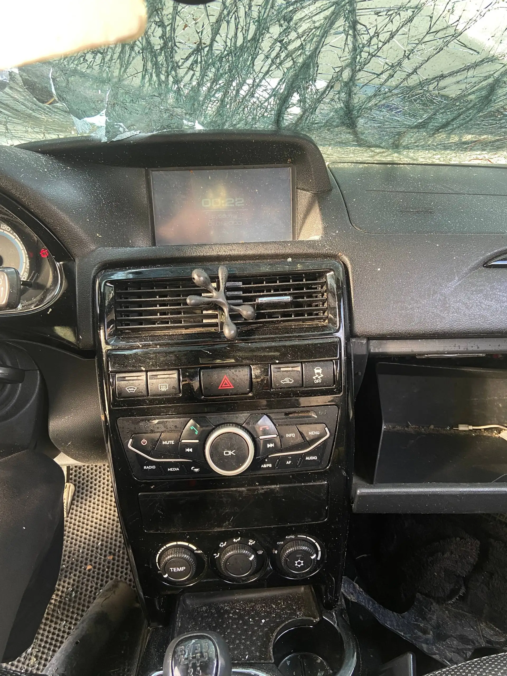 Lada Priora 2 2014 года в хорошем состоянии - Авто в Тюмень