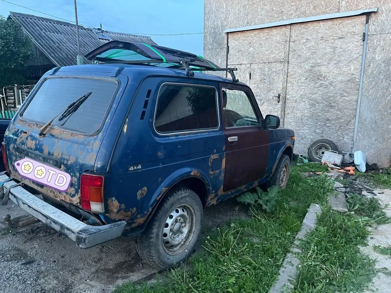 Нива Шевроле 10 год - Запчасти и аксессуары (Авто) в Тюмень