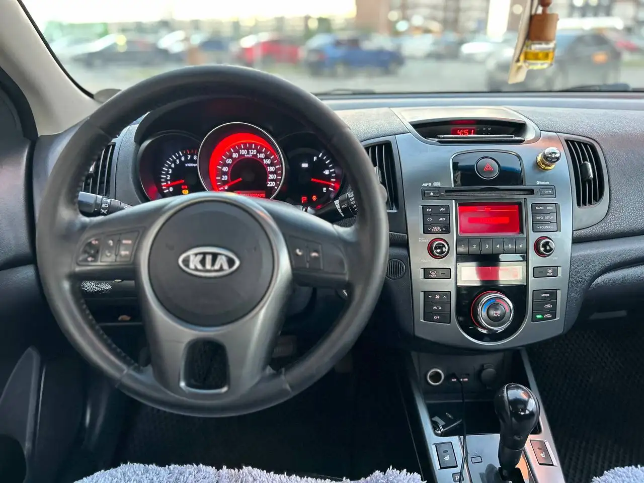 KIA FORTE - Легковые автомобили (Авто) в Тюмень