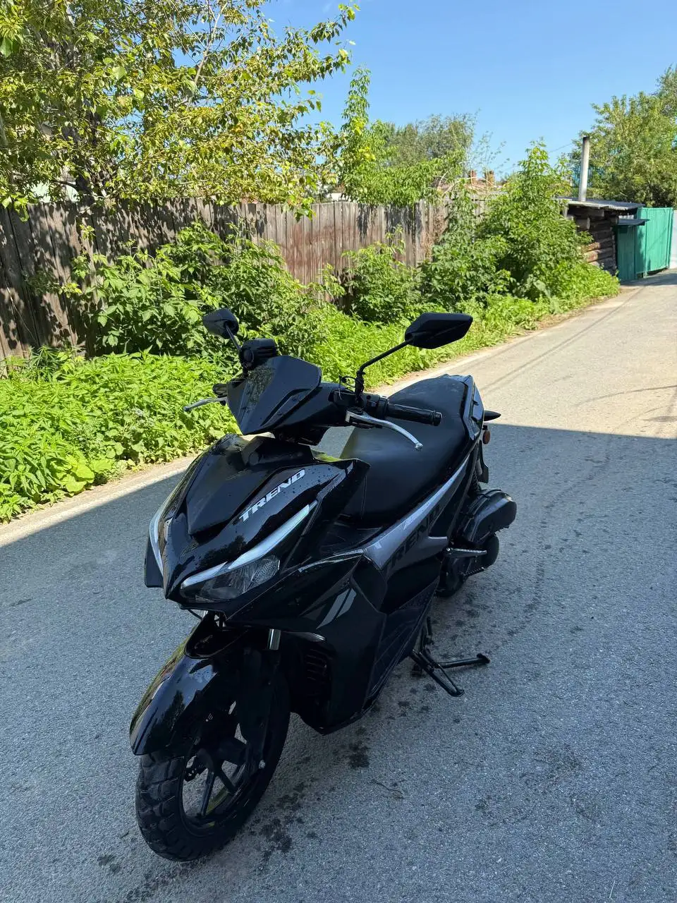 Продам Скутер TREND 180cc - Скутеры (Авто) в Тюмень