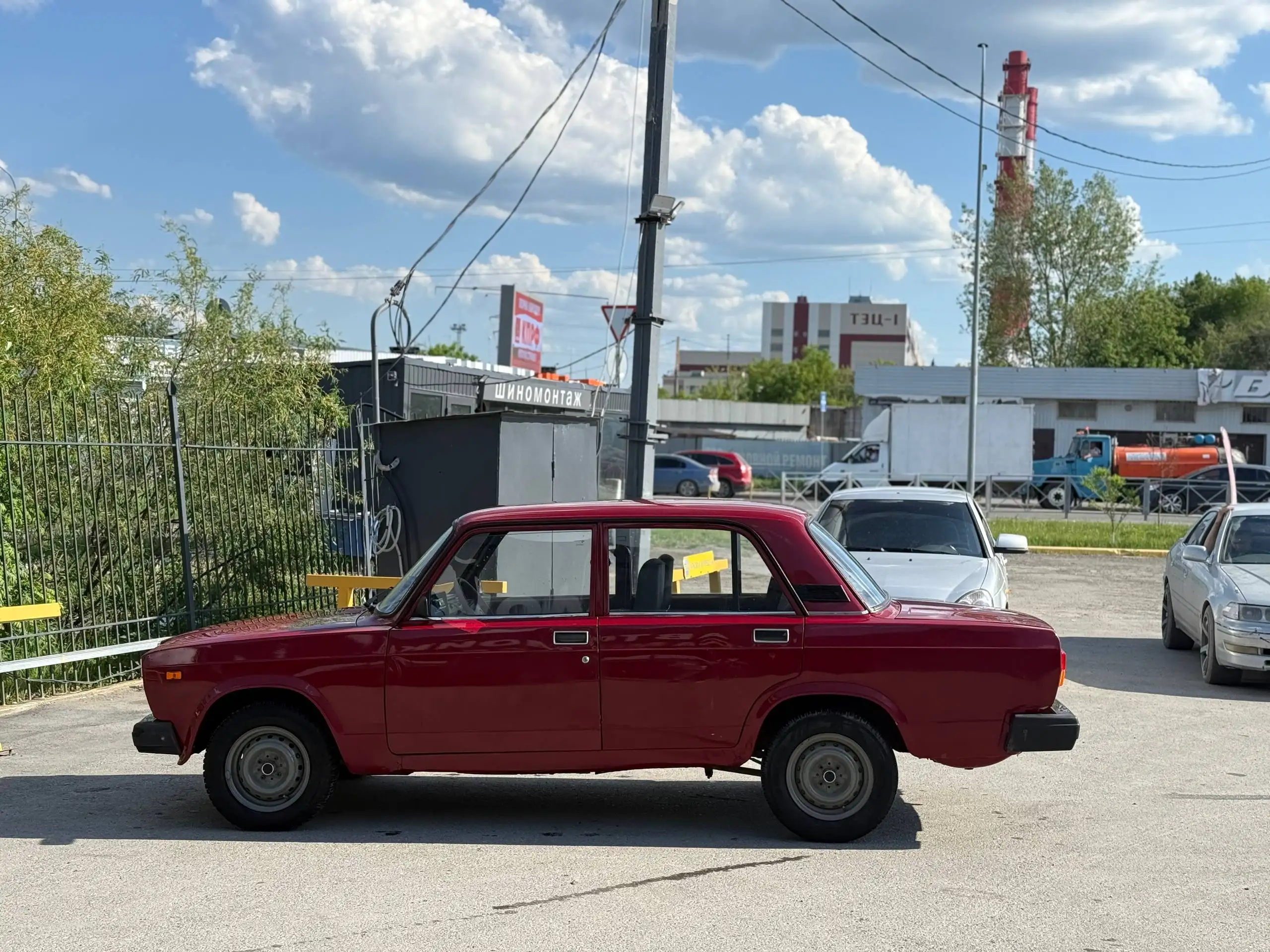 Продажа авто 8 лет, инжектор - Легковой автомобиль (Авто) в Тюмень