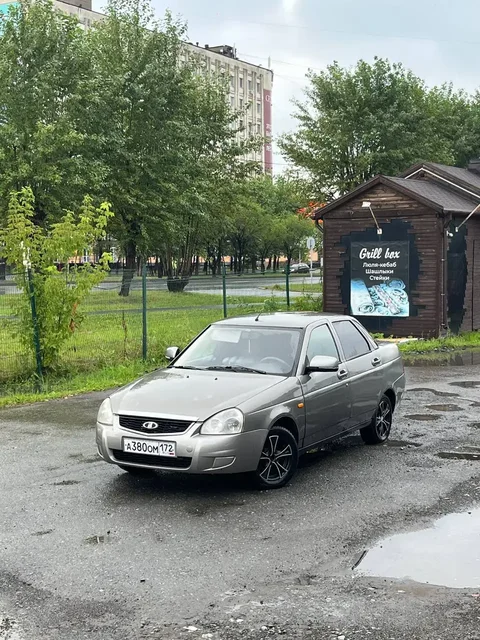Продажа Лады Приоры 2008 года - Легковые автомобили в Тюмень