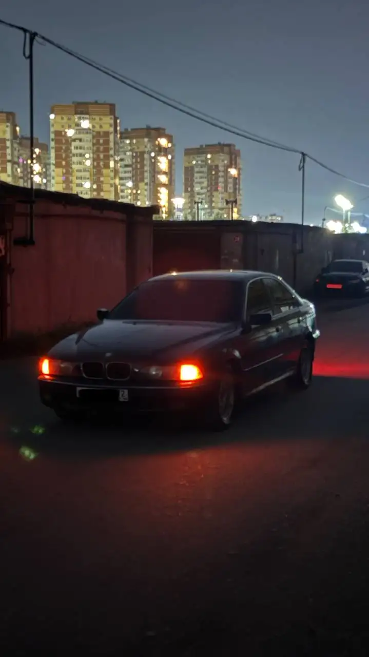 Продам BMW E39, 1997 год - Легковые автомобили (Авто) в Тюмень