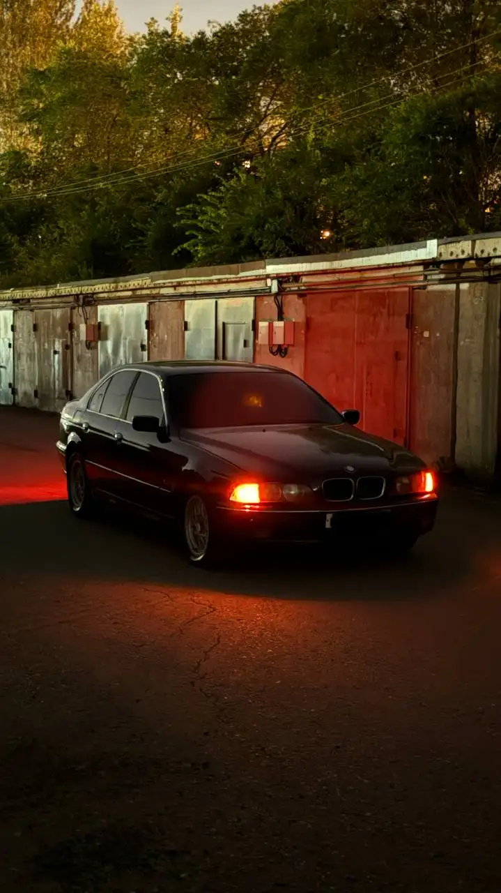 Продам BMW E39, 1997 год - Легковые автомобили (Авто) в Тюмень