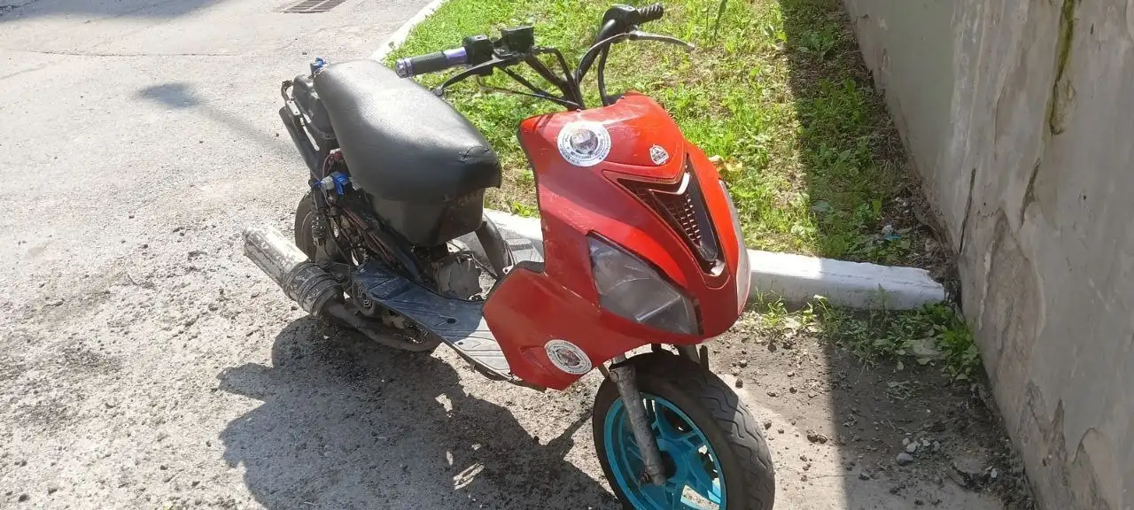 Продам скутер 110 кубов, хорошая тяга, замена масла - Скутеры (Авто) в Тюмень