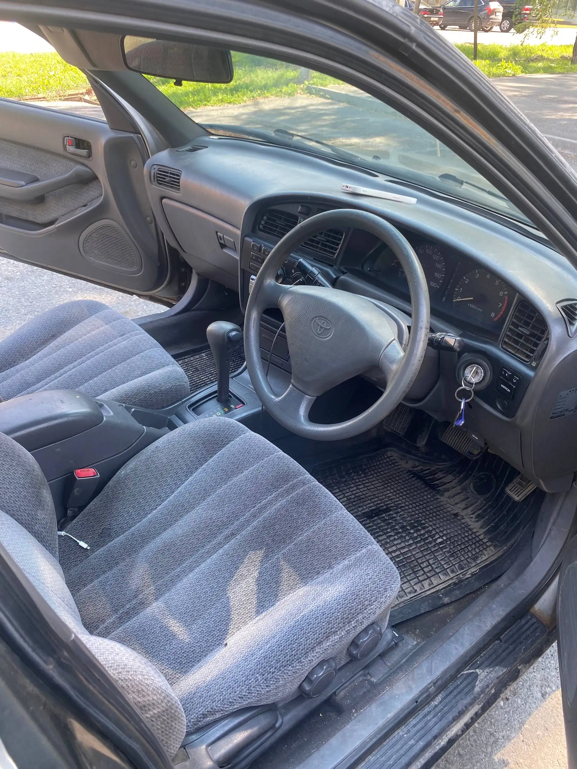 Автомобиль 1.8 автомат, полный ход, 100к, возможен торг - Авто в Тюмень