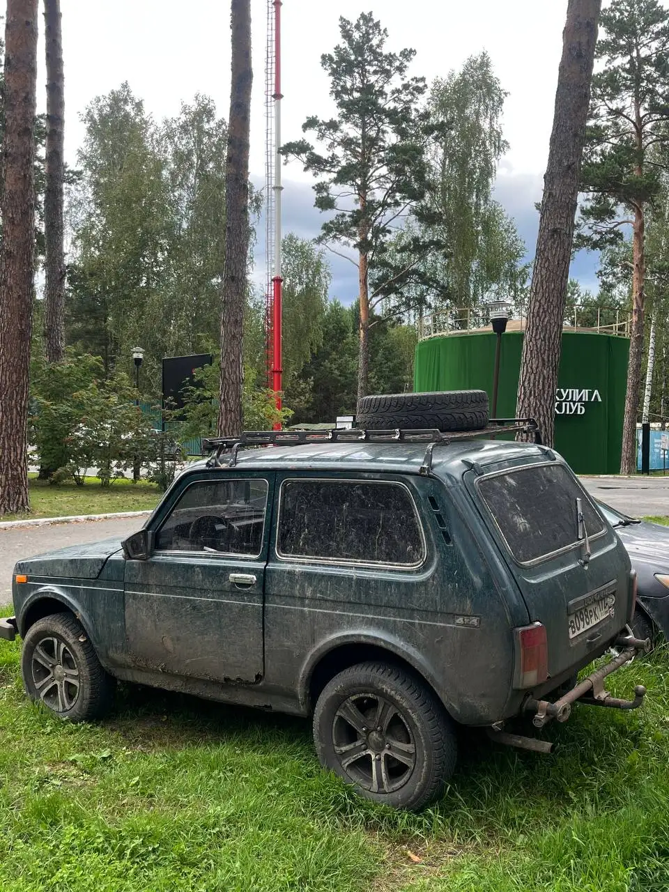 Нива 2010 года с проблемами переднего моста - Легковые автомобили (Авто) в Тюмень