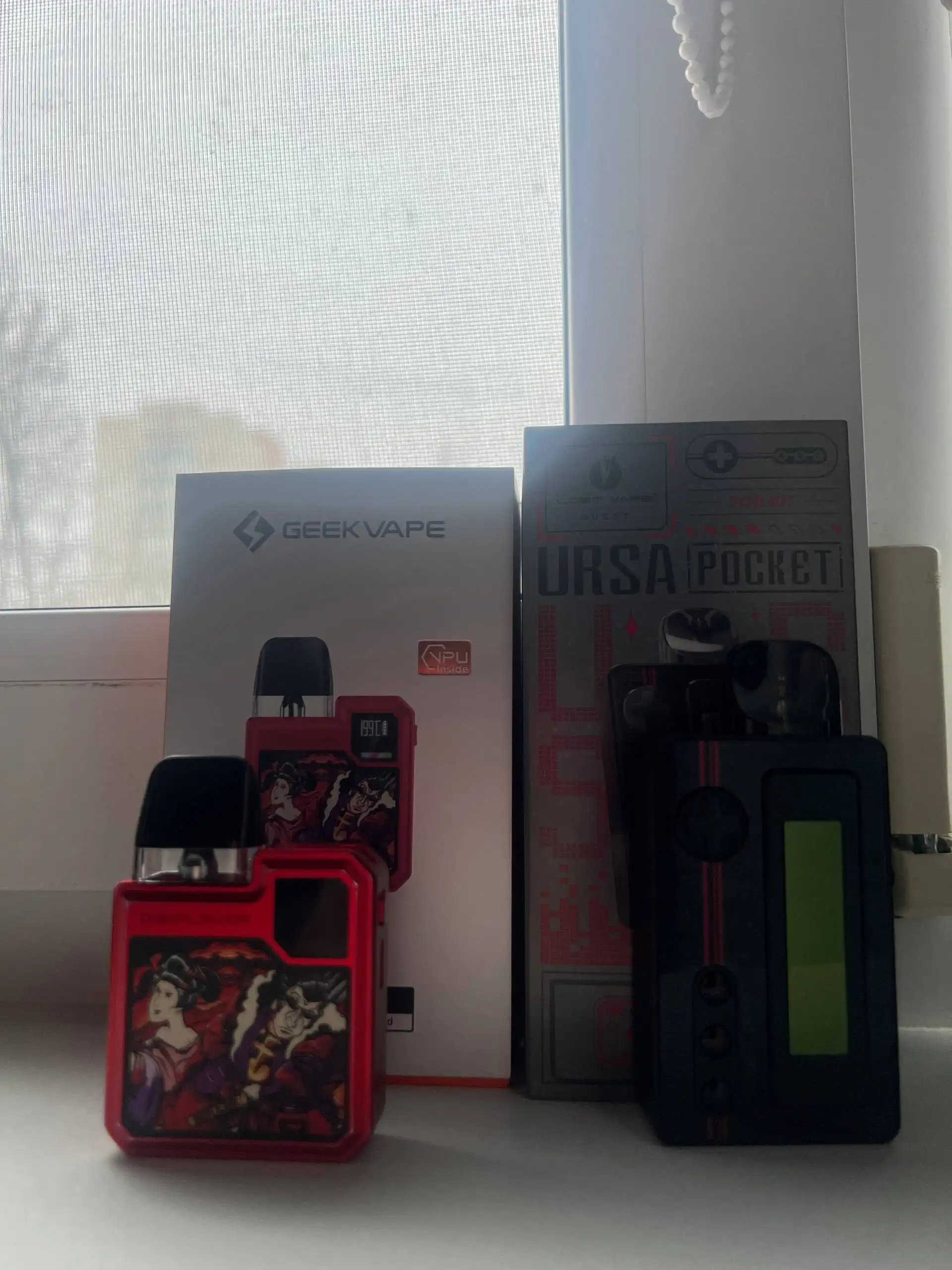 Продам 2 пода: красный digi q и черная урса покет