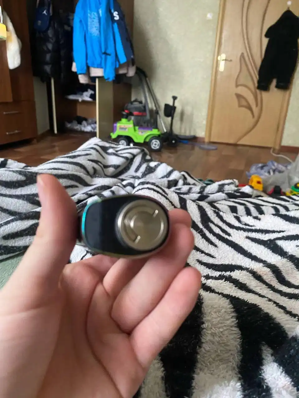 Продам на барахолке в Магнитогорске