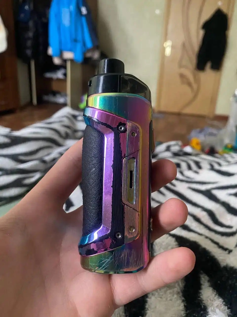 Продам на барахолке в Магнитогорске