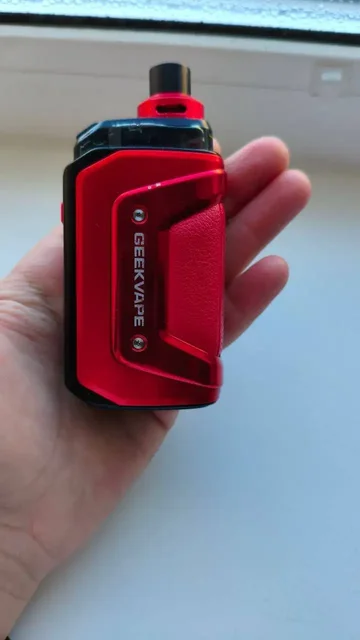 Продам за 2300 - Верхняя одежда в Магнитогорск