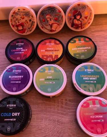 Продажа шайб, бубсов и шторма - Одежда в Магнитогорск