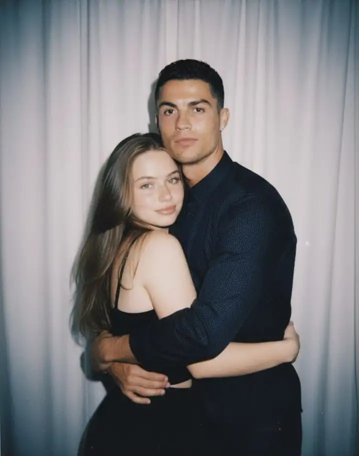 Фото с Роналду - Барахолка в Магнитогорск