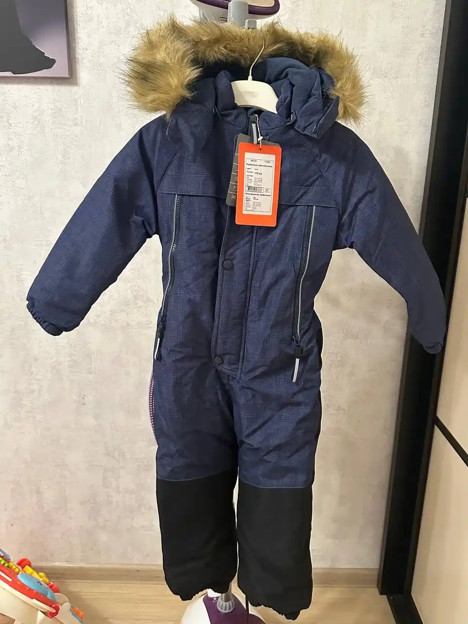 Новый комбинезон для мальчика 110см