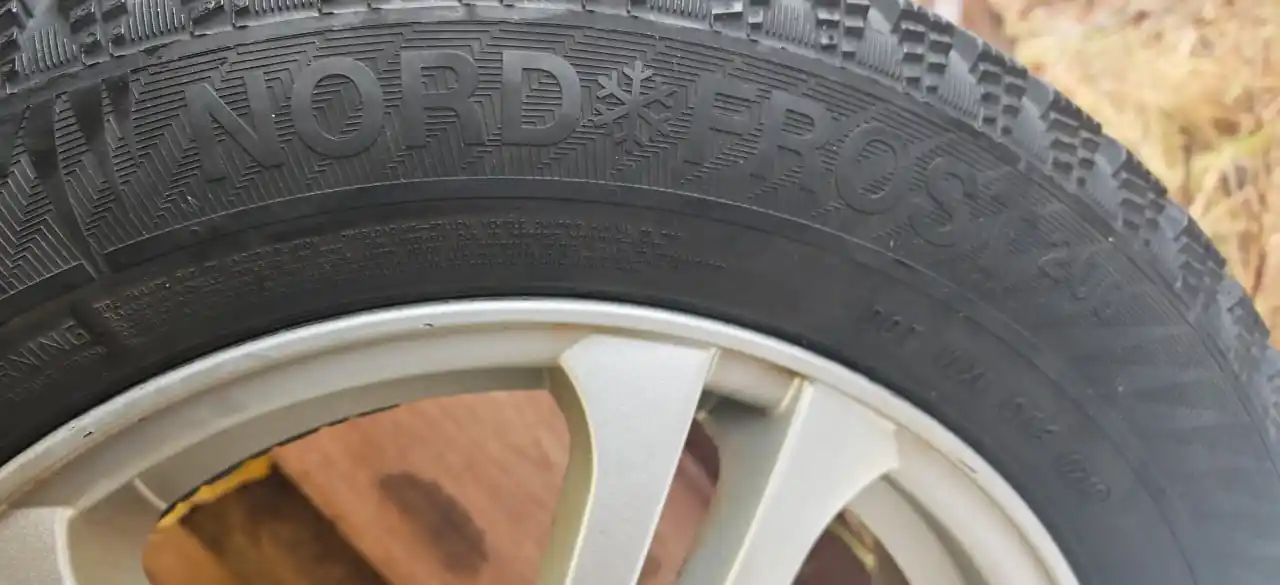 Продажа зимних шипованных шин NORD FROST 200