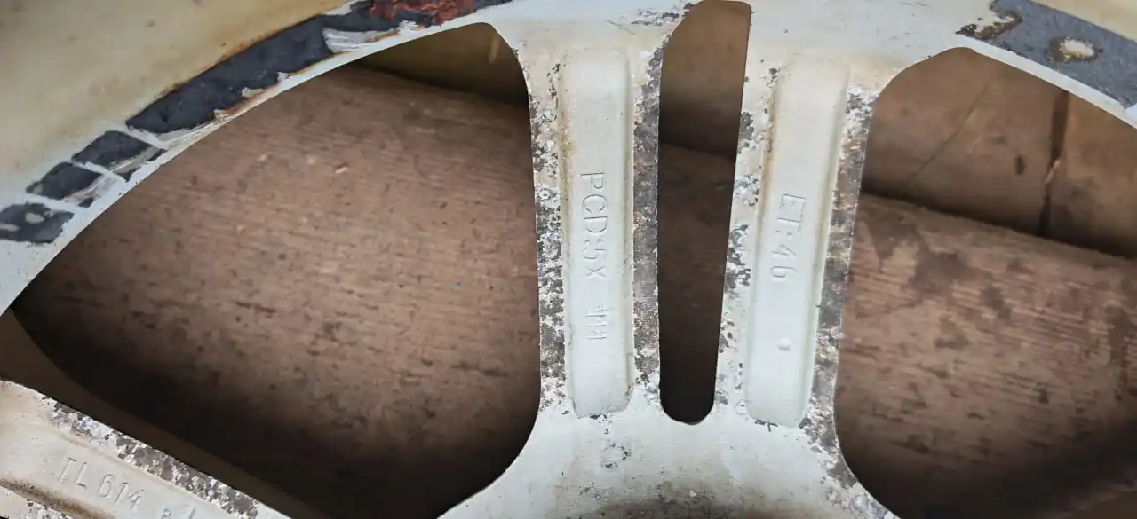 Продажа зимних шипованных шин NORD FROST 200