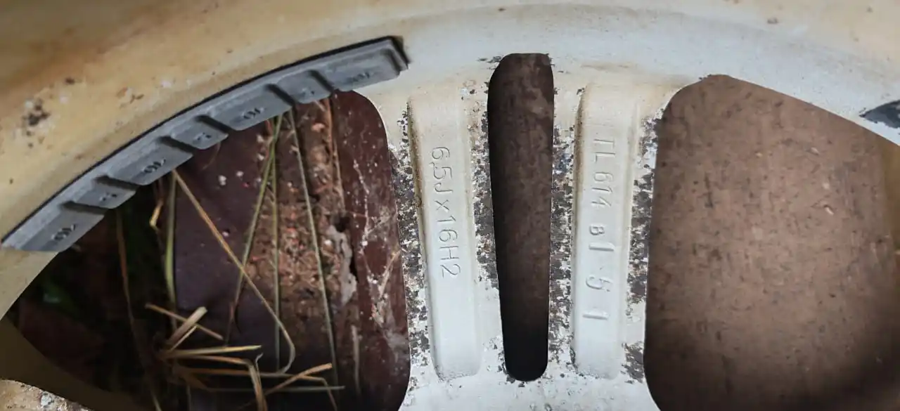 Продажа зимних шипованных шин NORD FROST 200