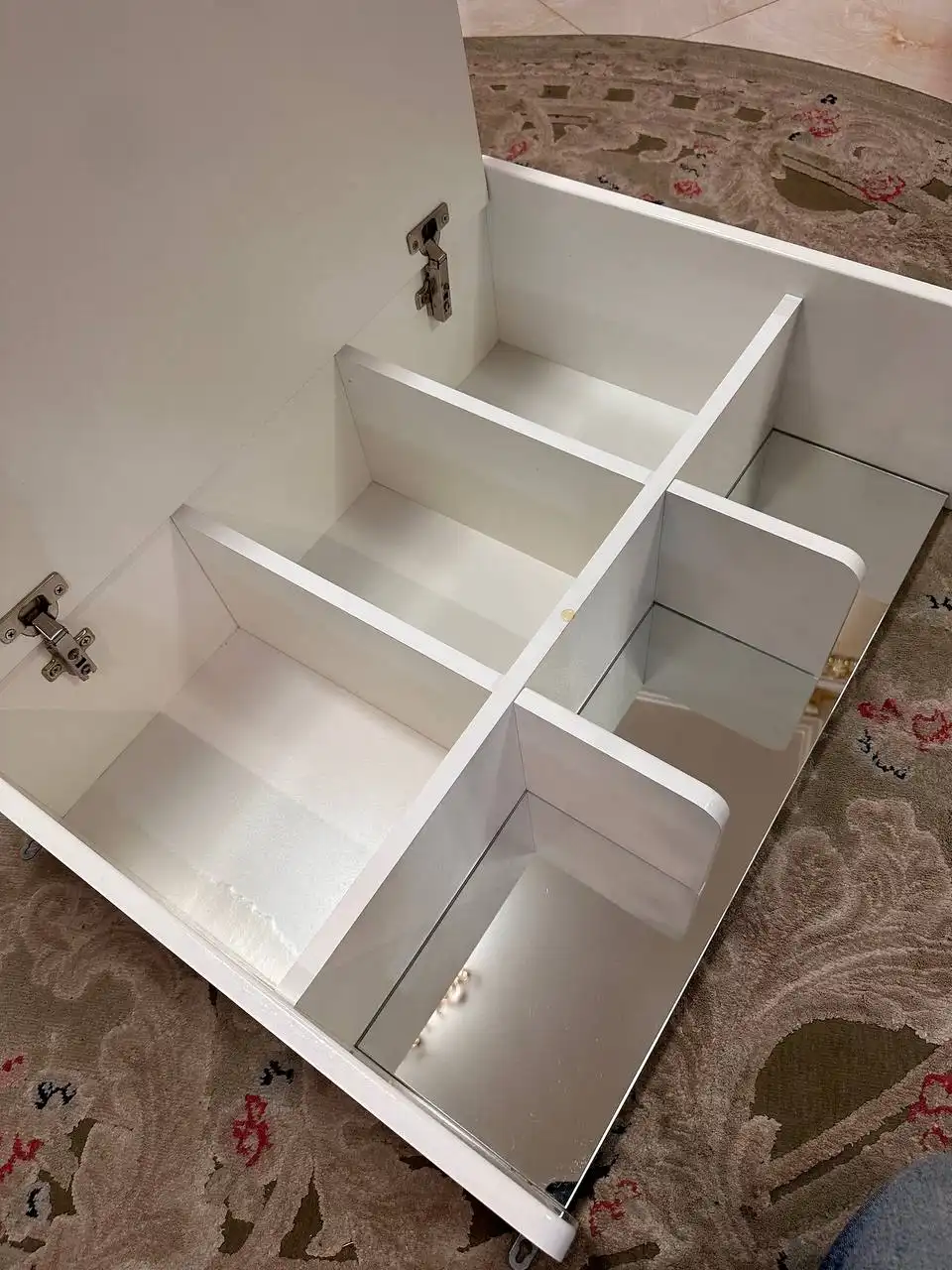 Шкафчик для ванной