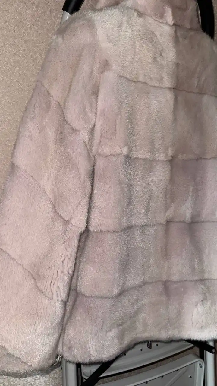 Продажа норковой шубы модели автоледи