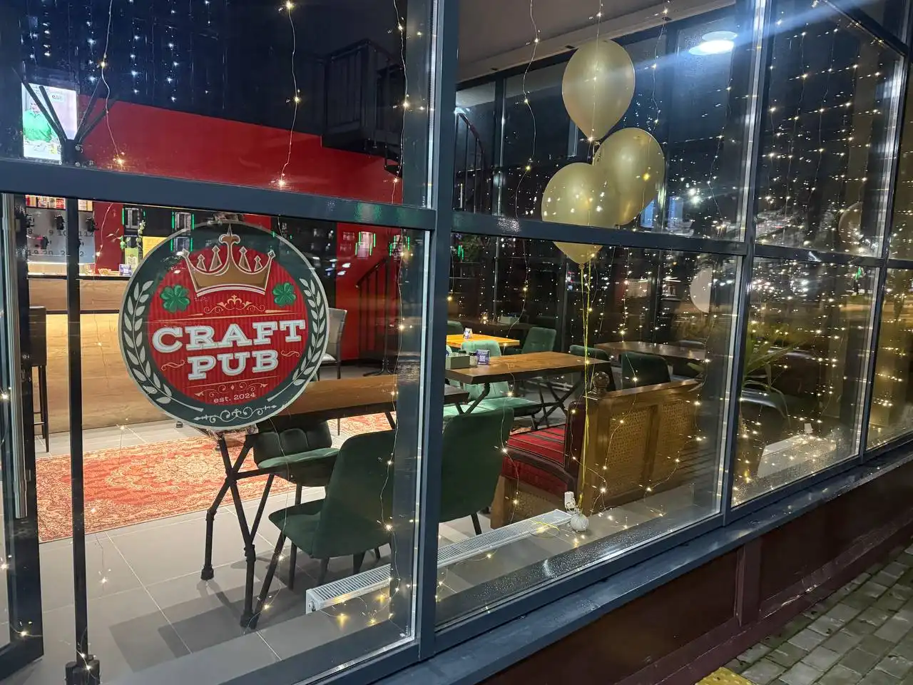 Требуется повар-универсал в пивной паб