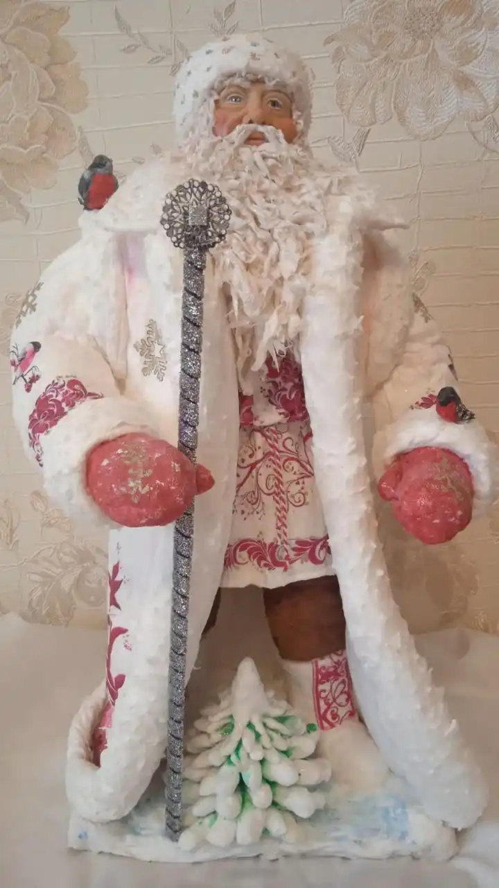 Дед Мороз ручной работы под ёлку