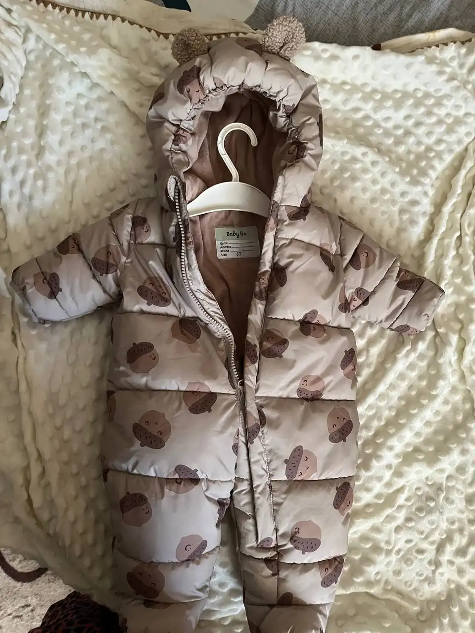 Продам комбинезон 62 размер