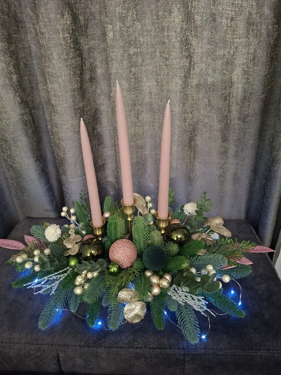 Новогодние композиции и рождественские венки