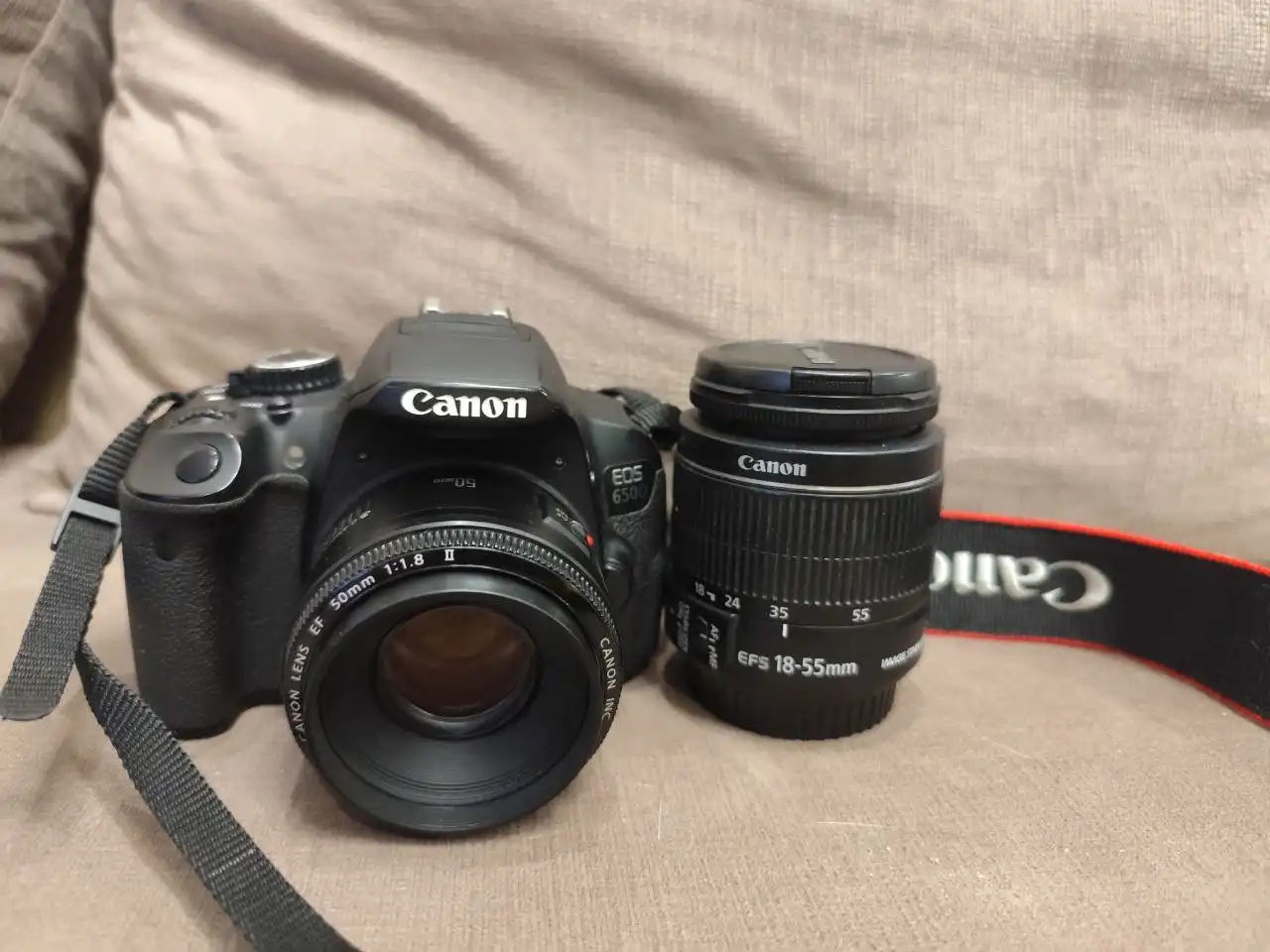 Продается зеркальный фотоаппарат Canon 650D с объективами