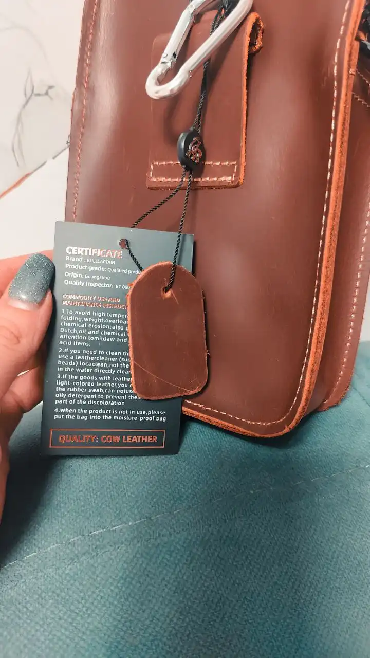 Сумка из коровьей кожи на пояс под документы и телефон