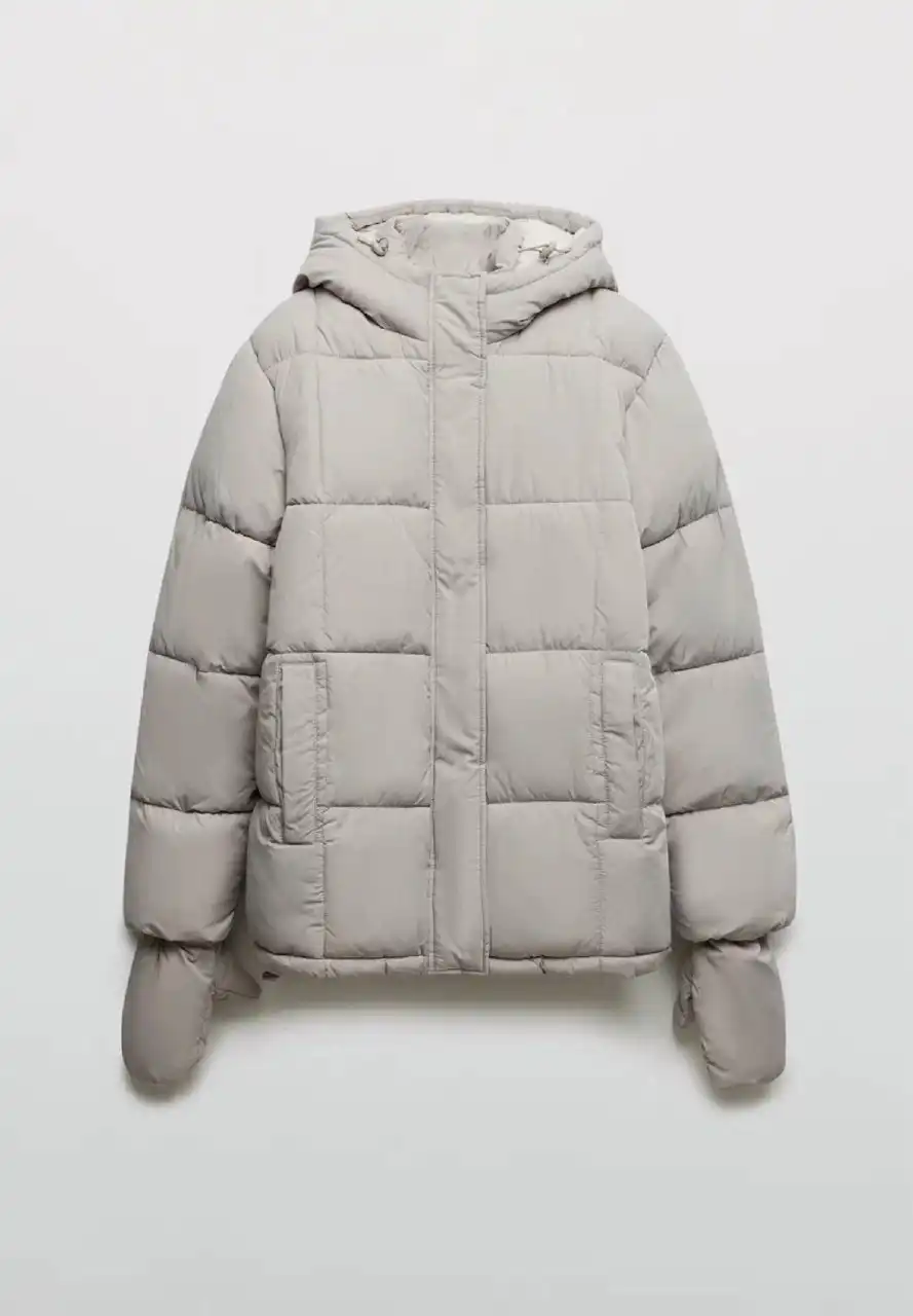 Продажа зимней куртки с варежками