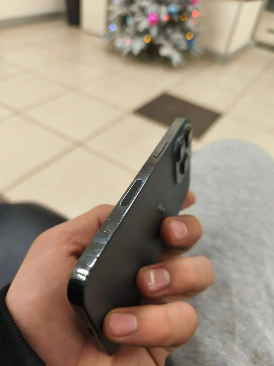 Продам айфон 13 про